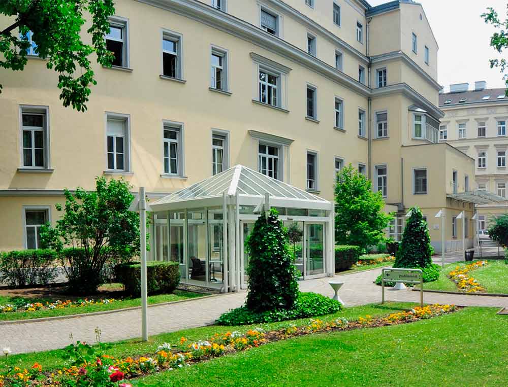 Клиника Confraternité Hospital